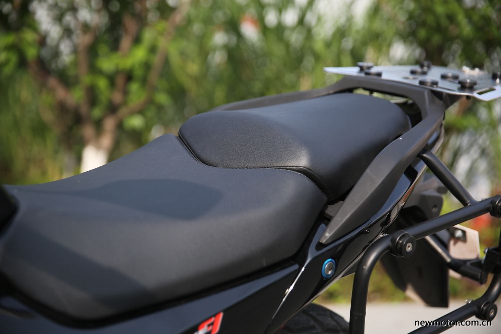 大运300拉力车发动机是不是本田的,大运300拉力车直播