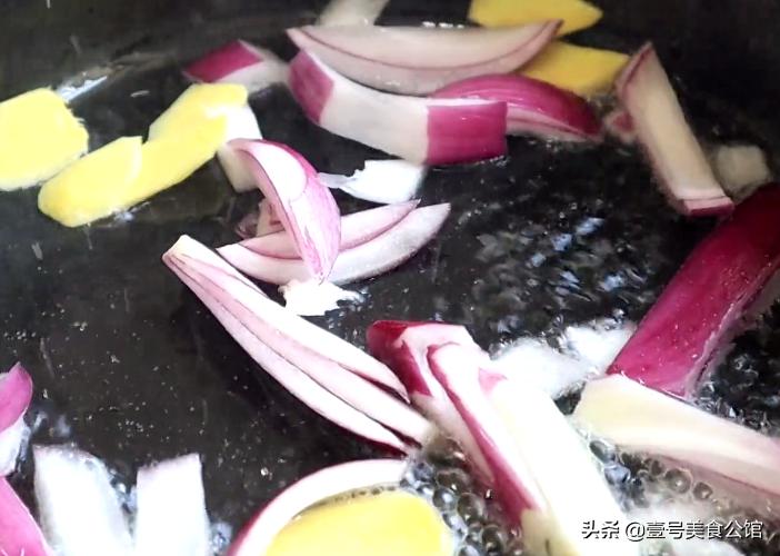 草鱼煮油豆腐的做法图片,草鱼煮油豆腐怎么做好吃又简单