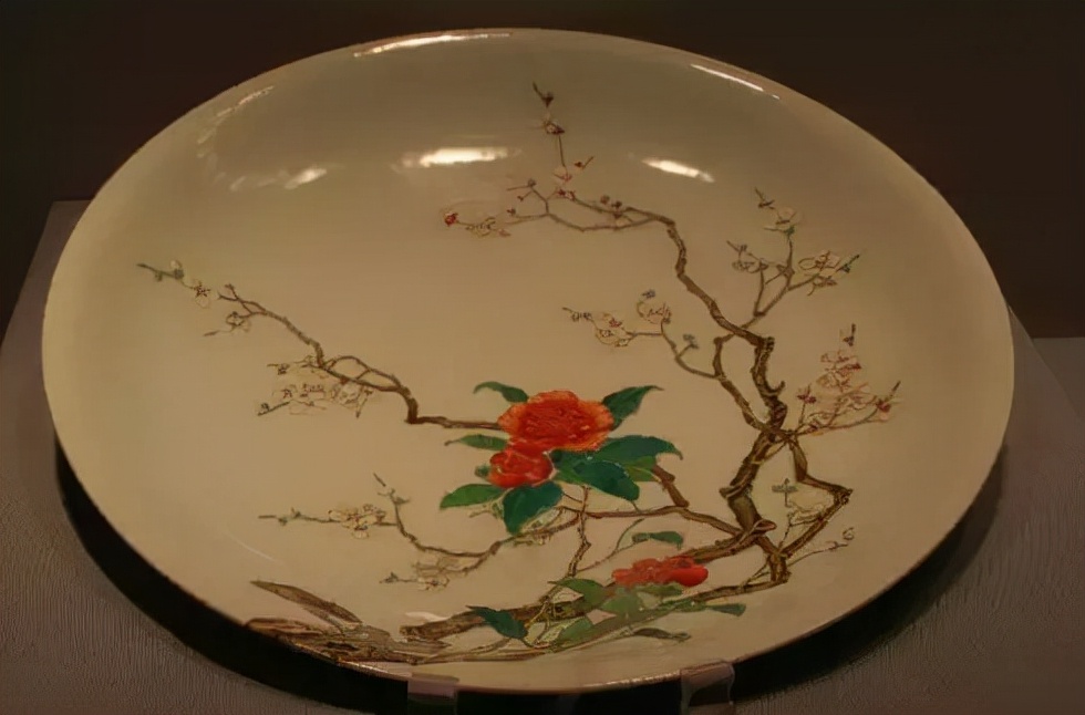 2.6亿珐琅彩梦碎东航