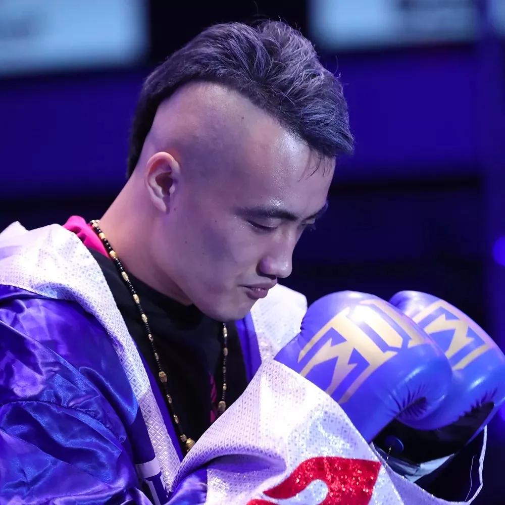 人物|中国格斗狂蟒，会写诗的格斗高手