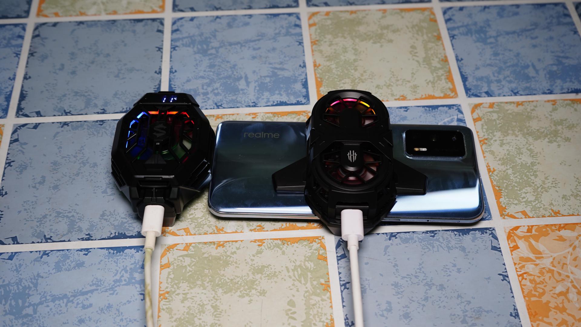 黑鲨冰封散热背夹pro对比红魔,黑鲨散热背夹2pro和红魔对比