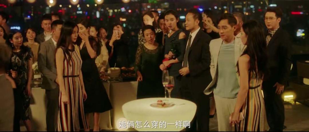 一次*窥偷**，让豪门穷女婿露出马脚：精神不对等的婚姻容易出轨