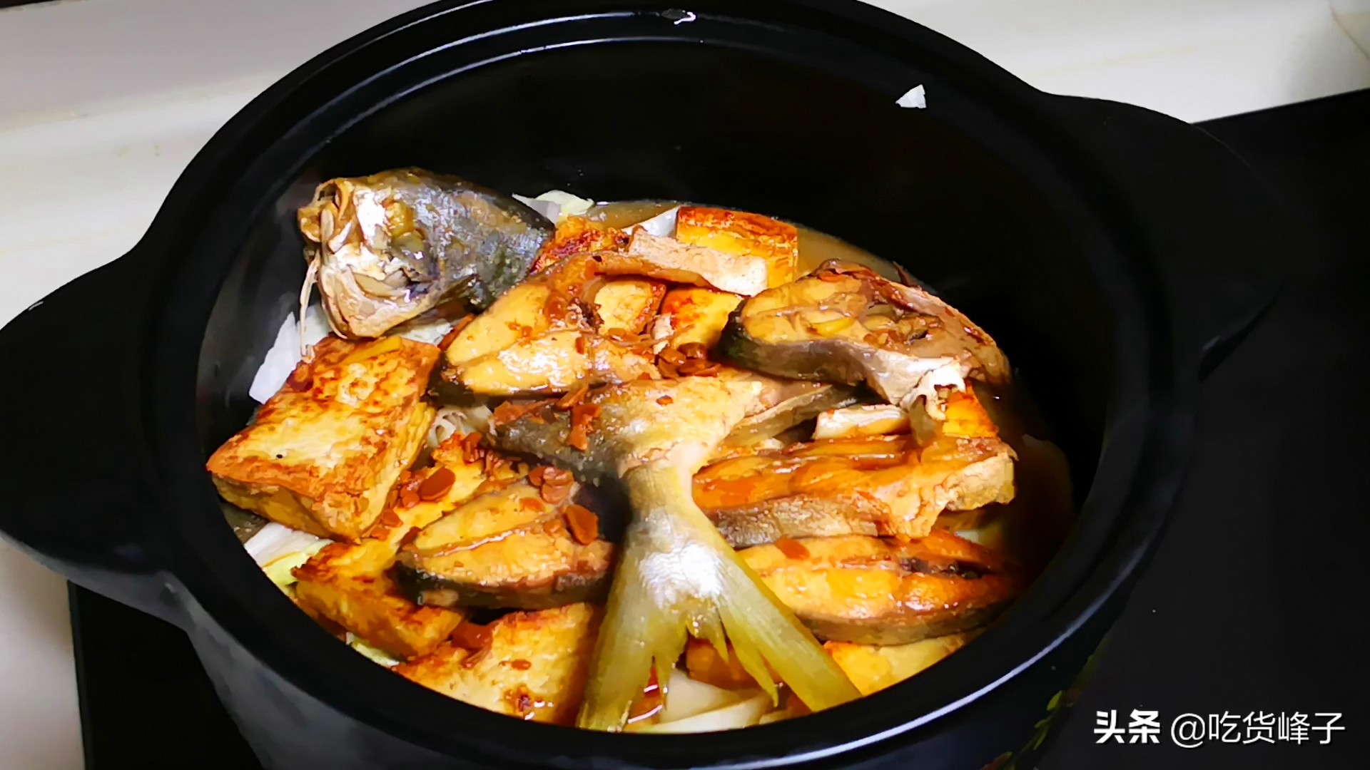 冷天我就爱做这鱼，刺少肉嫩营养高，热热乎乎炖一锅，冬天吃最香