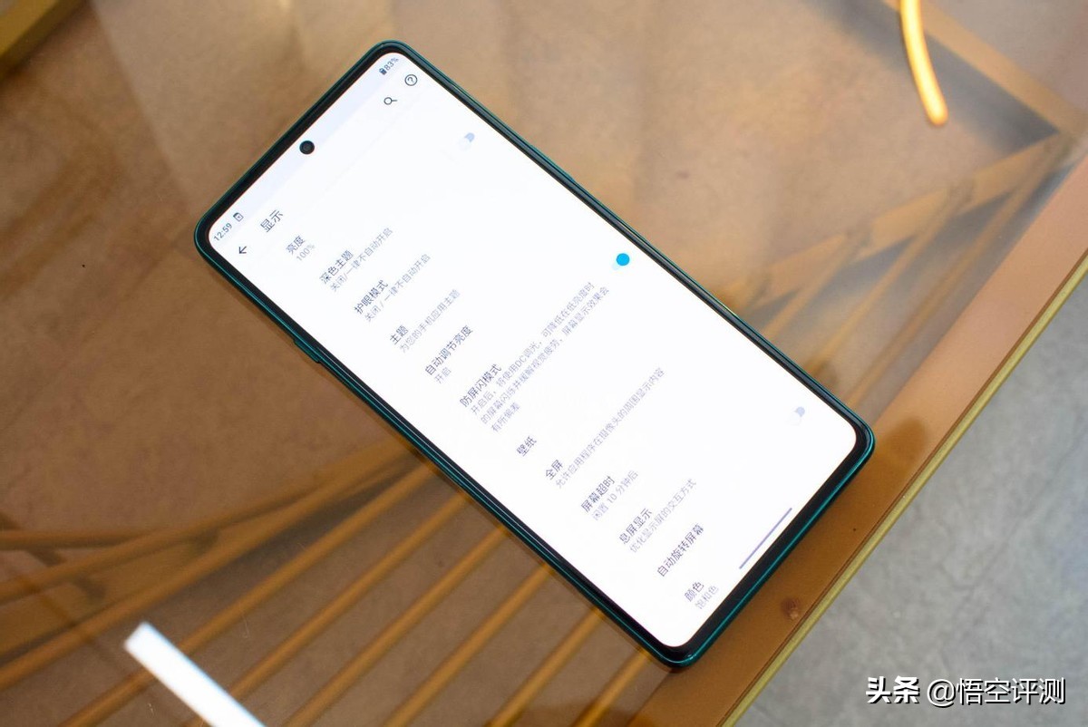 摩托罗拉edge轻奢版高通,摩托罗拉edges5g版屏幕