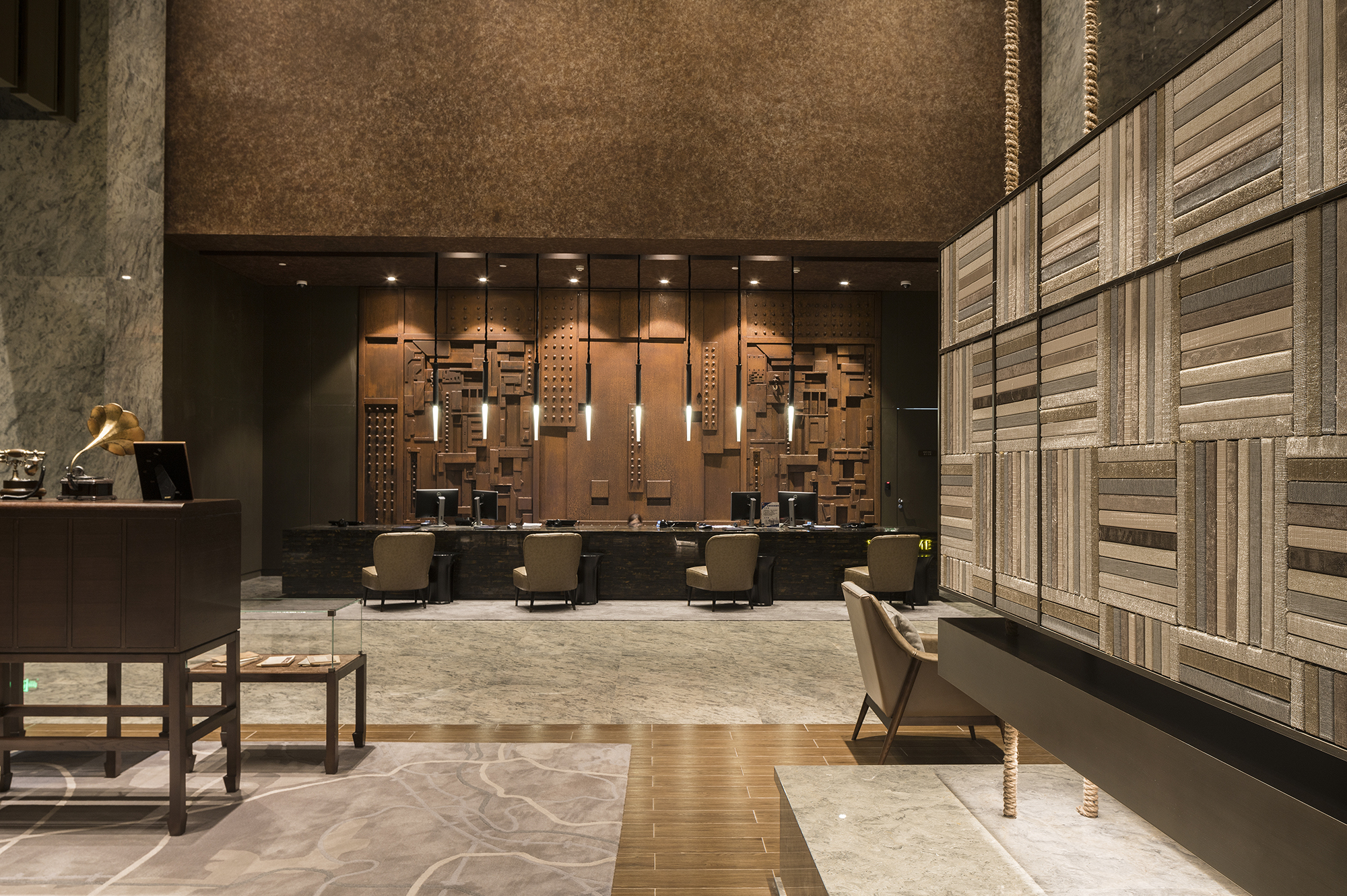 南京金鹰酒店属于国内品牌吗,南京金鹰国际酒店设施设备