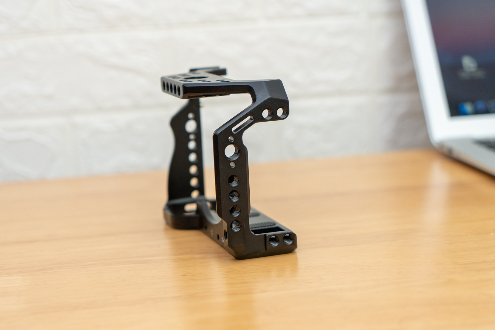 斯莫格相机兔笼上手体验,相机加兔笼需要必备的配件