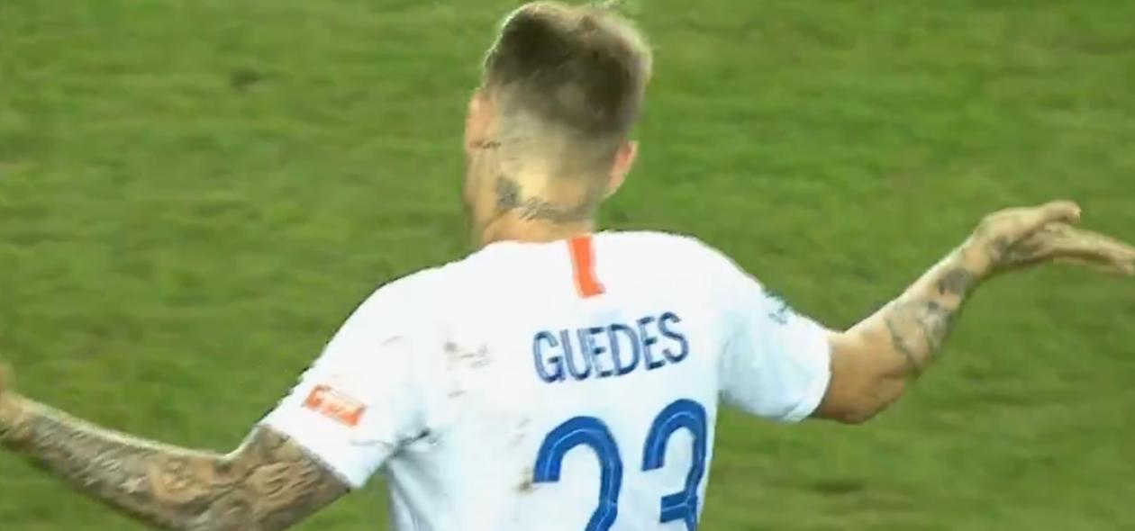 王大雷太神奇！鲁能送出赛季最差表现，王大雷助攻造点球绝平