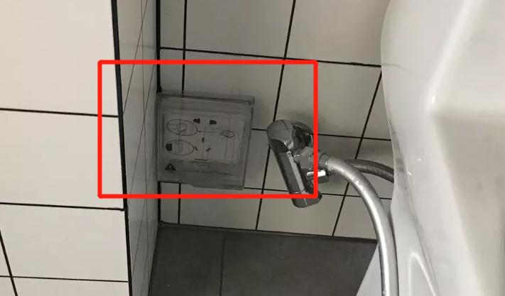 电工快速安装墙壁插座技巧,电工插座开关安装