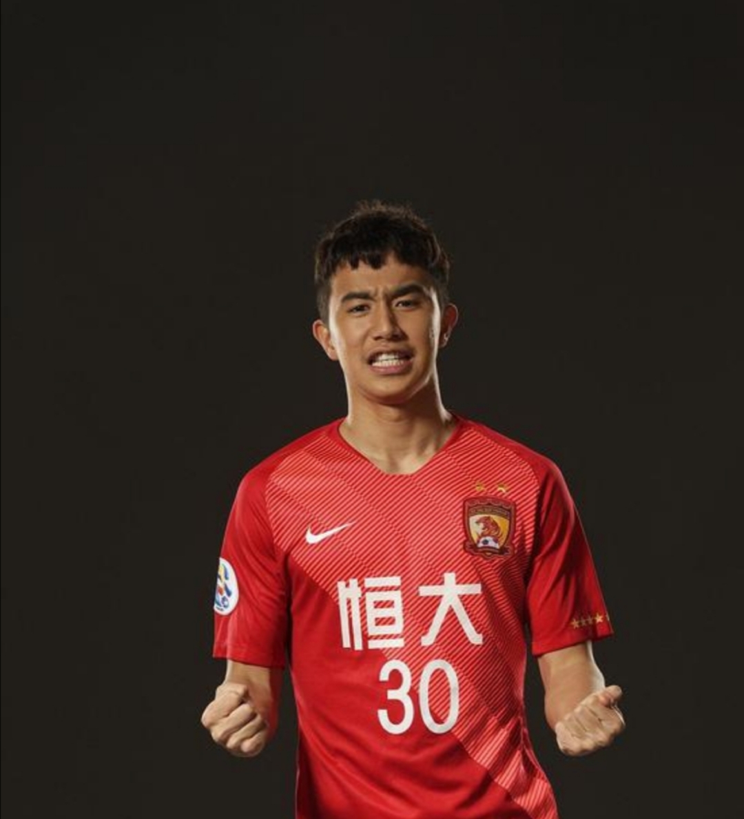 名记点评恒大足球,名记评恒大新队规