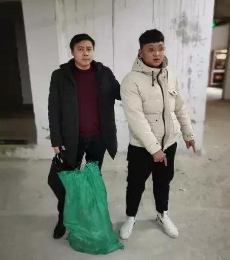 周立波和黄海波的对联,周立波黄海波吴秀波刘强东