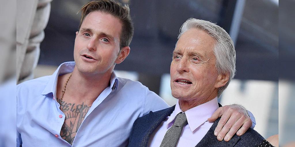 泽塔琼斯：和大25岁老公像同龄人，女儿没她漂亮，儿子遗传高颜值