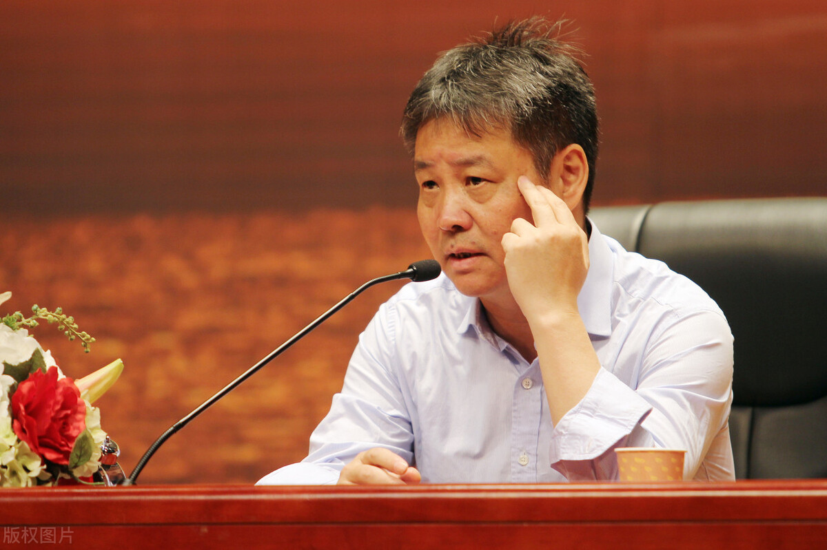 余华第七天展现出来的人性,余华第七天亦真亦假