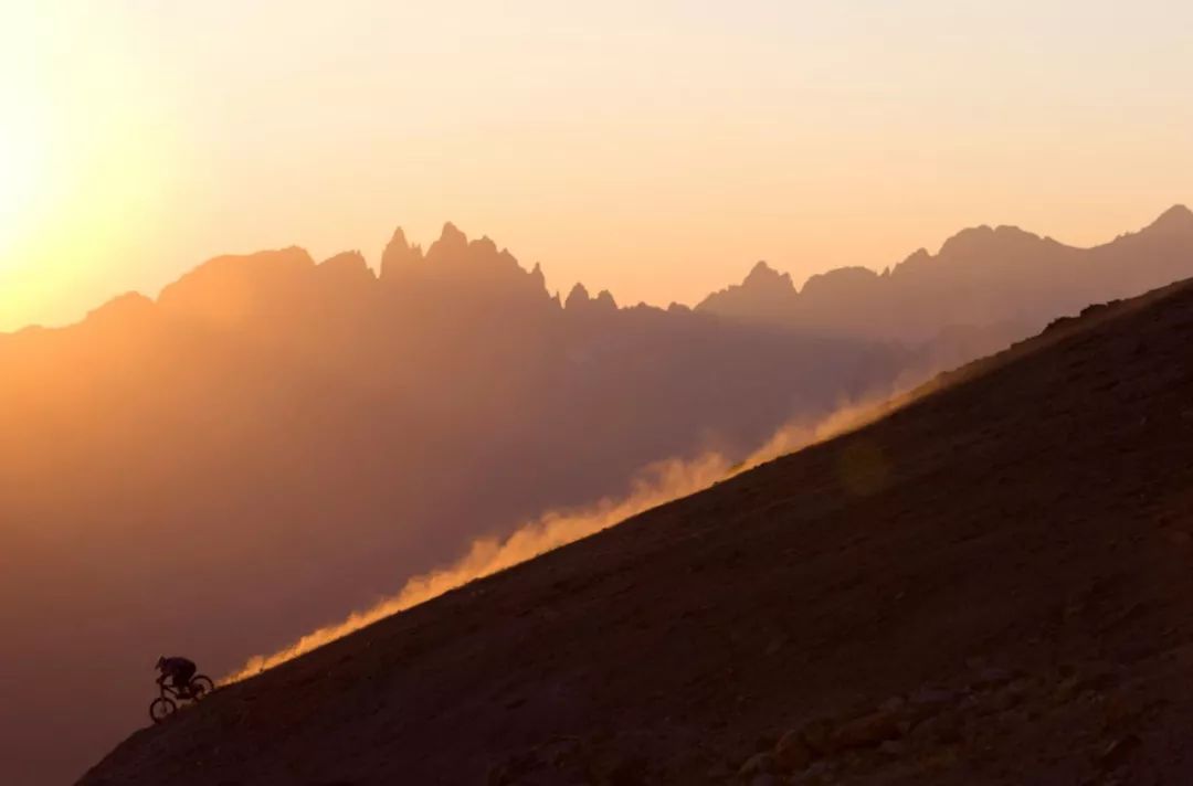 摄影师一定要看的拍照技巧,5个提升你照片创意的摄影技巧