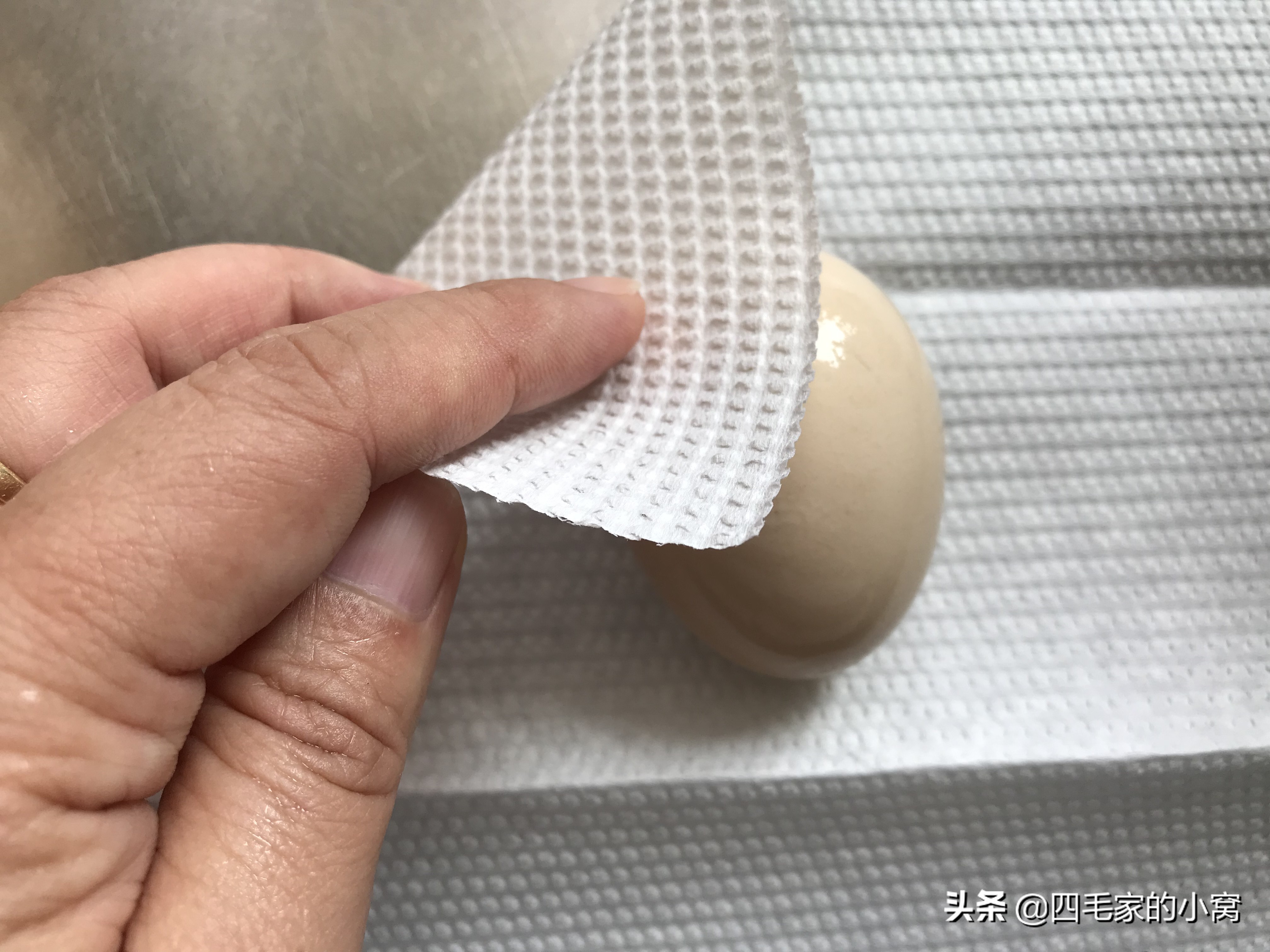 如何腌咸鸡蛋既不咸又有黄油,如何腌咸鸡蛋出黄油