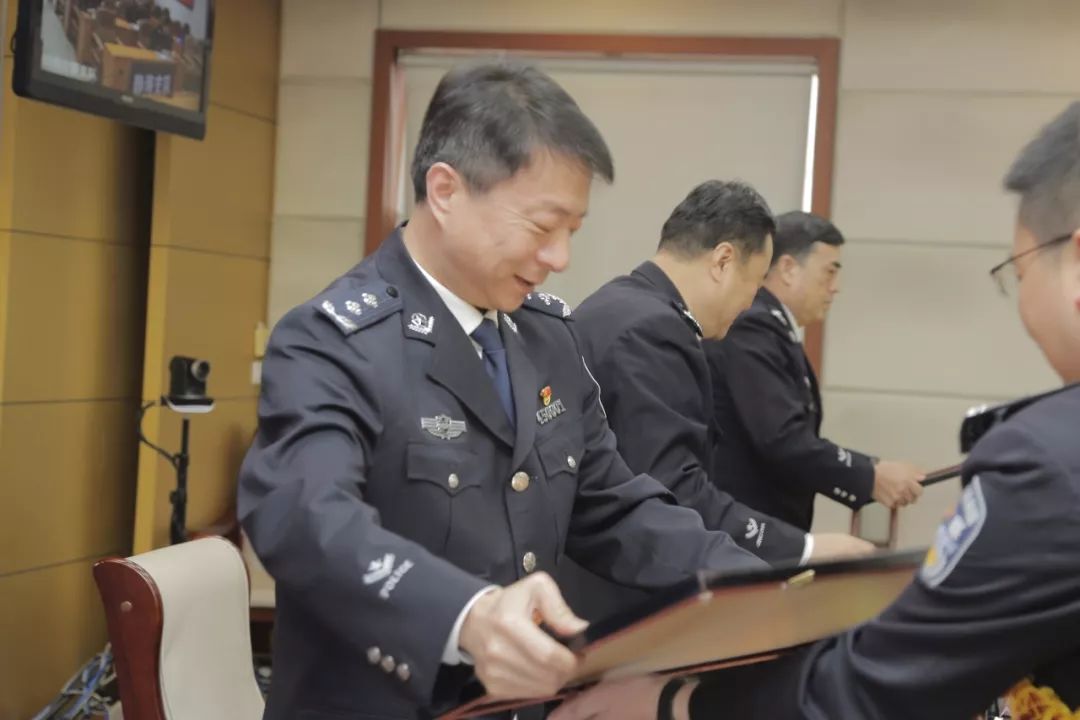 总结过去，展望未来！静海公安召开2018年度工作总结表彰暨2019年度工作部署大会