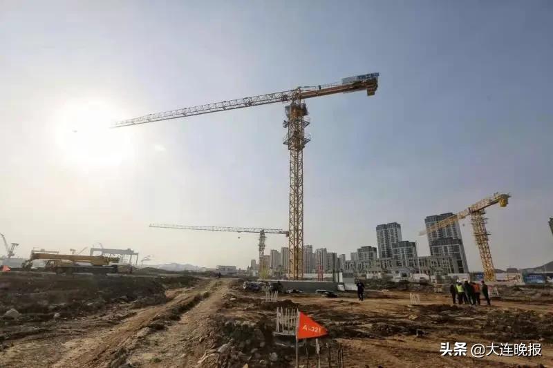 大连新建专业足球场,大连专业足球场进度