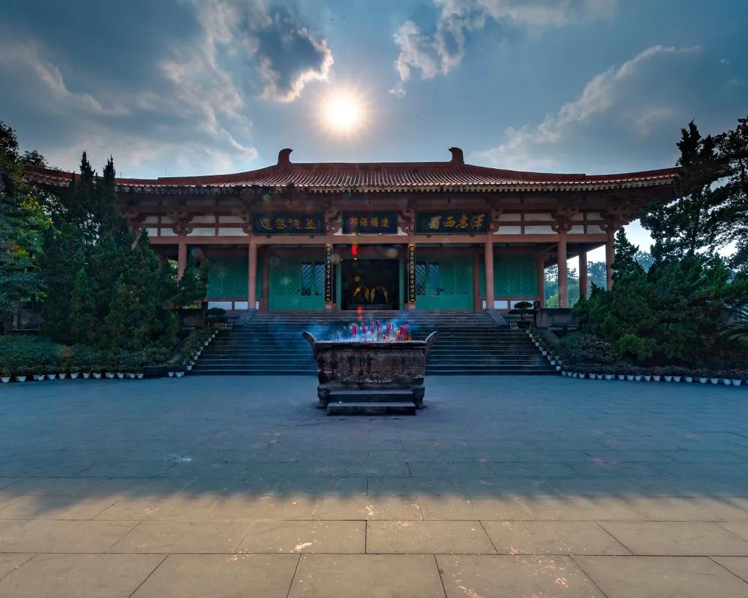 你好，我叫郫都，这是我的最新简历