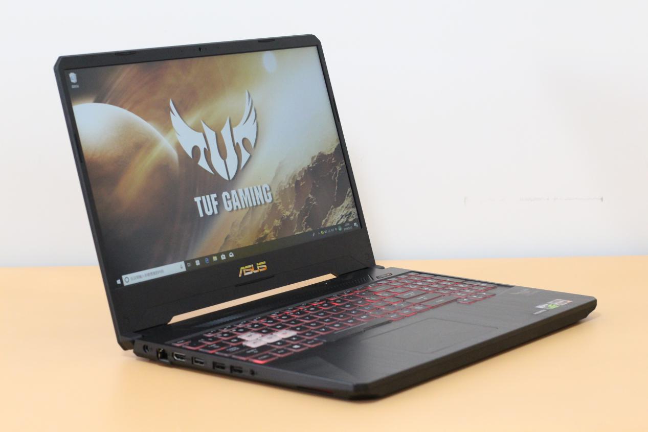 华硕飞行堡垒7锐龙版测评amd,华硕飞行堡垒7amd版本显卡在哪里