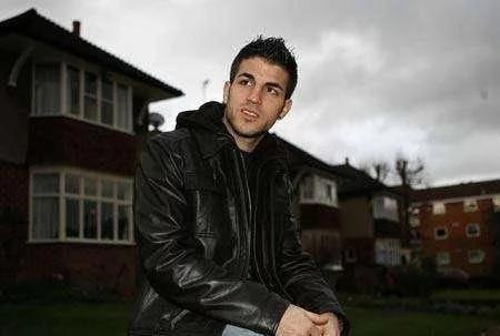 隐形战队里的富二代演员叫什么,足坛隐形富二代