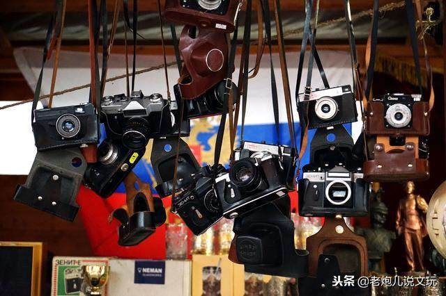 莫斯科也有一个“潘家园”二战*榴弹手**、*弹子**都卖