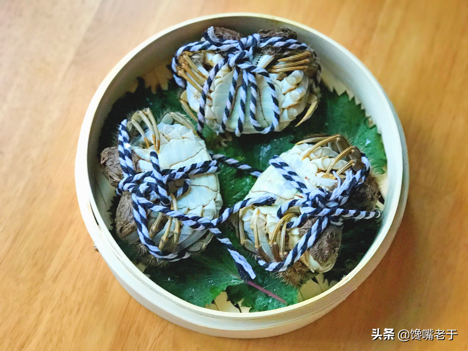 螃蟹为什么要捆着,螃蟹为什么要藏起来