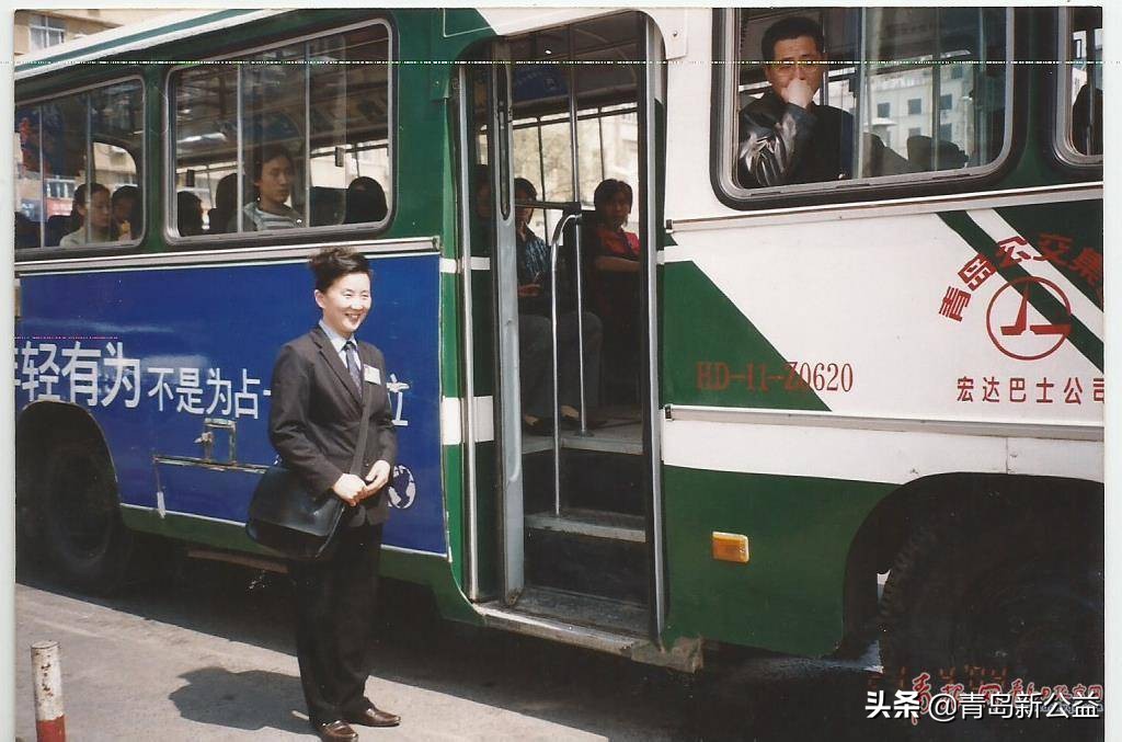 “王强”竟是“张锋”？写下6字赠言的乘务员找到啦