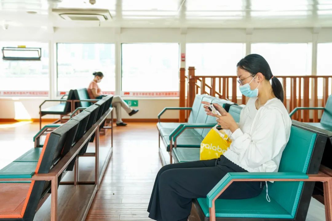 商场、银行、医院……听说这个姿势都很火？