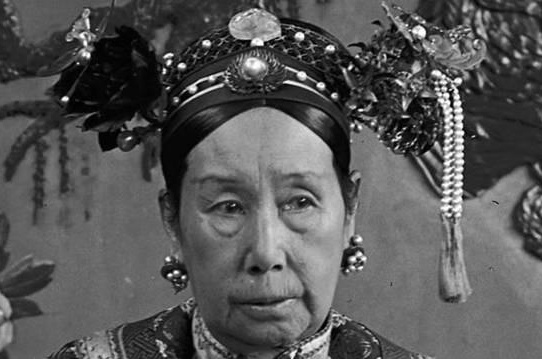 清朝第一家庭的一次婆媳矛盾，媳妇屁股挨了板子为哪般