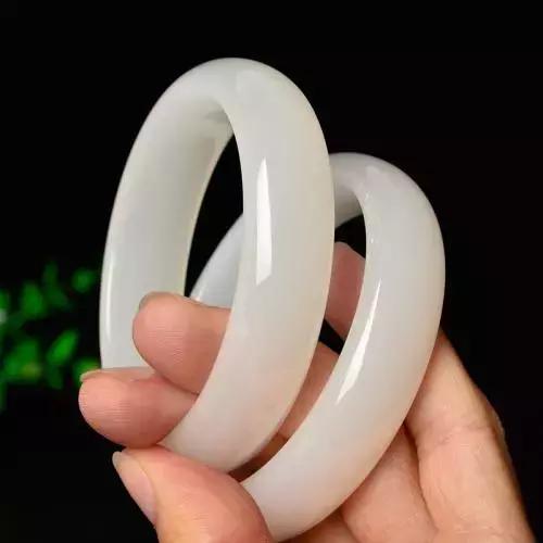 不带玉的石头有哪些,以玉命名的4种石头