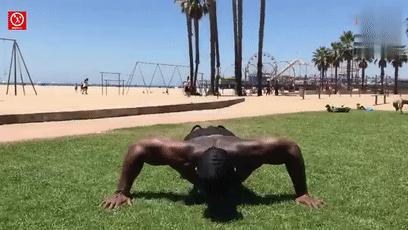 俯卧撑300个30天变化,每天做300个俯卧撑对身体有害吗