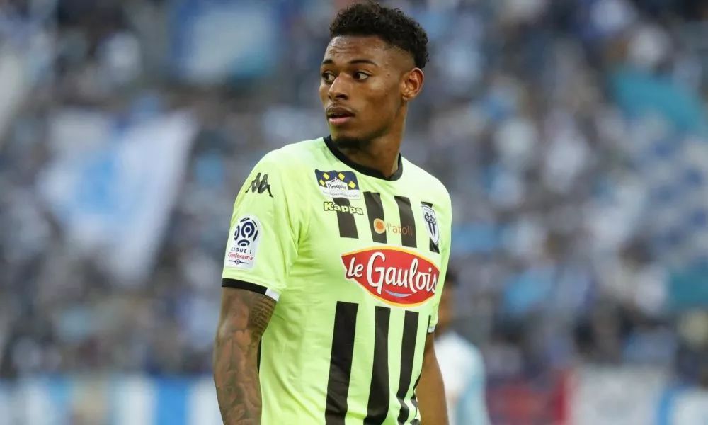 本赛季十大妖人,2020足球十大中场妖星