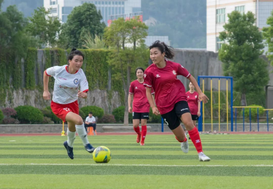 第一届青少年足球联赛总决赛,绿荫中学生足球比赛