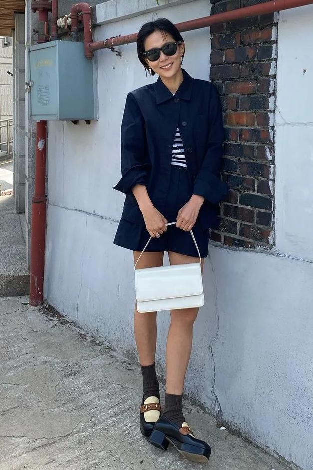 别再露脚踝了,今冬不流行露脚踝了露袜才更时髦