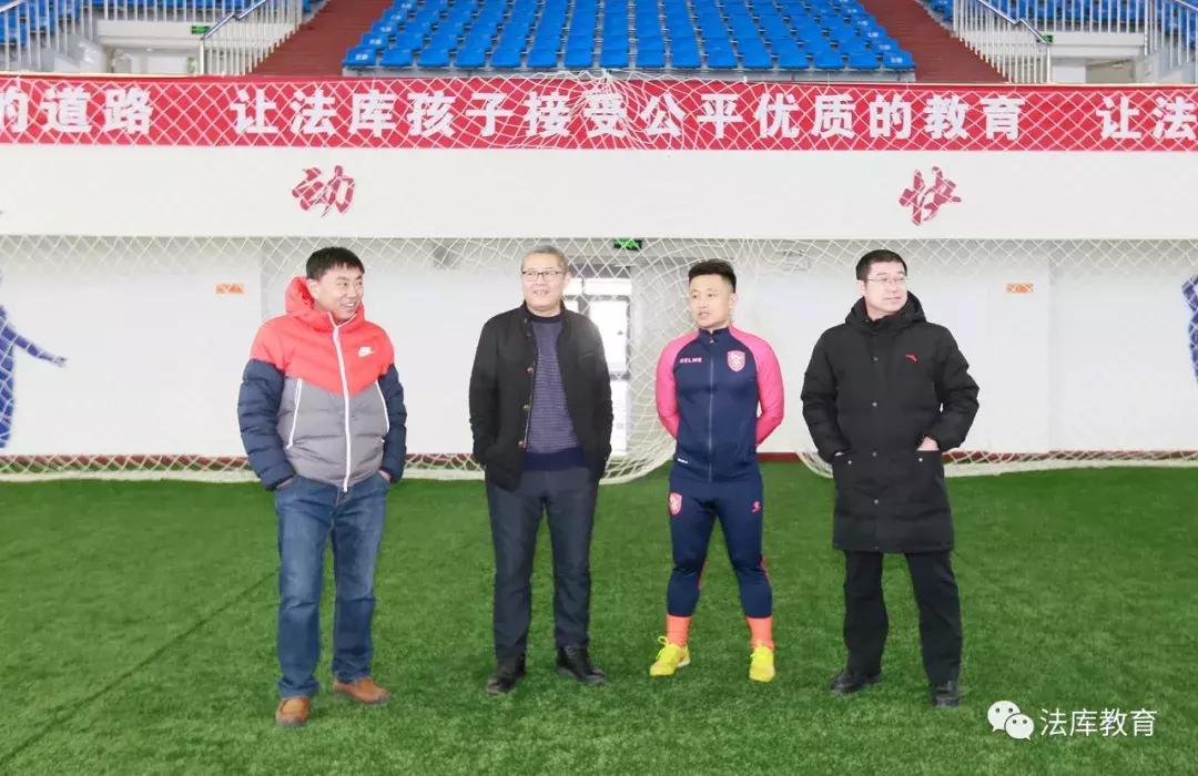 东湖二中足球,二年级足球队冬训