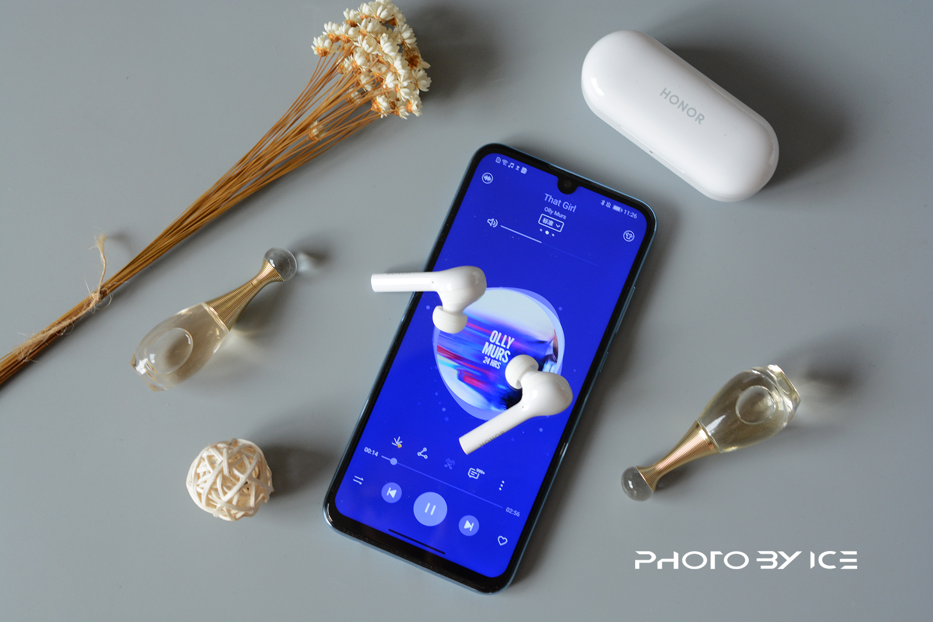 光荣蓝牙耳机flypods3对比青春版,光荣FlyPods青春版真无线蓝牙耳机