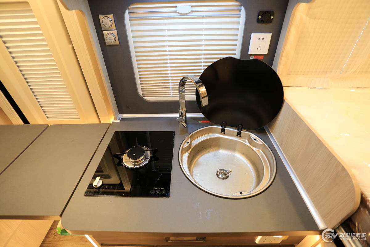 亚特b型房车最新款,10年的房车