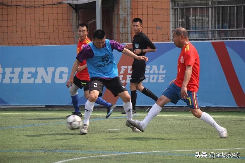 名嘉常青问鼎“全城热练”40+五人制足球赛冠军