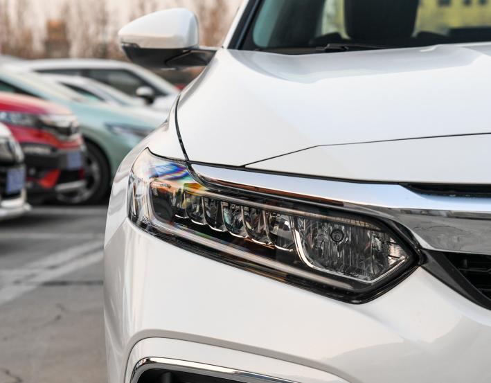 同是本田B级车，TA配可变悬架，油耗与雅阁混动一样低，却被忽视