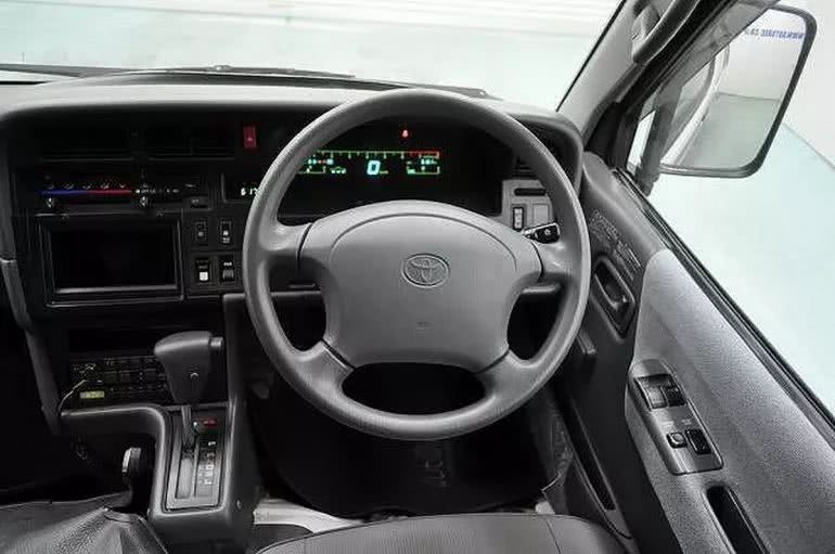 摇滚牛头—9款丰田怪车拾趣