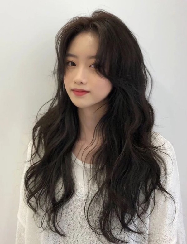 过年烫发推荐减龄显白,减龄显气质的烫发