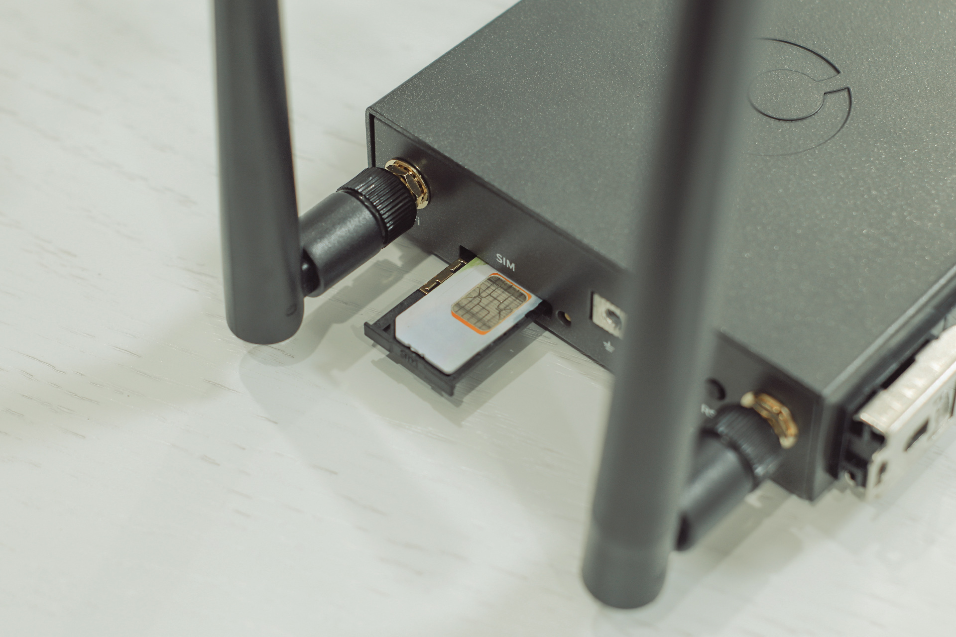 不拉宽带不用无线怎么上网,蒲公英R300A工业路由器