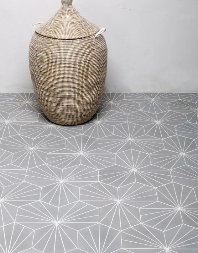 亮面砖铺完不平整,客厅铺哑光砖好看还是亮面砖好看