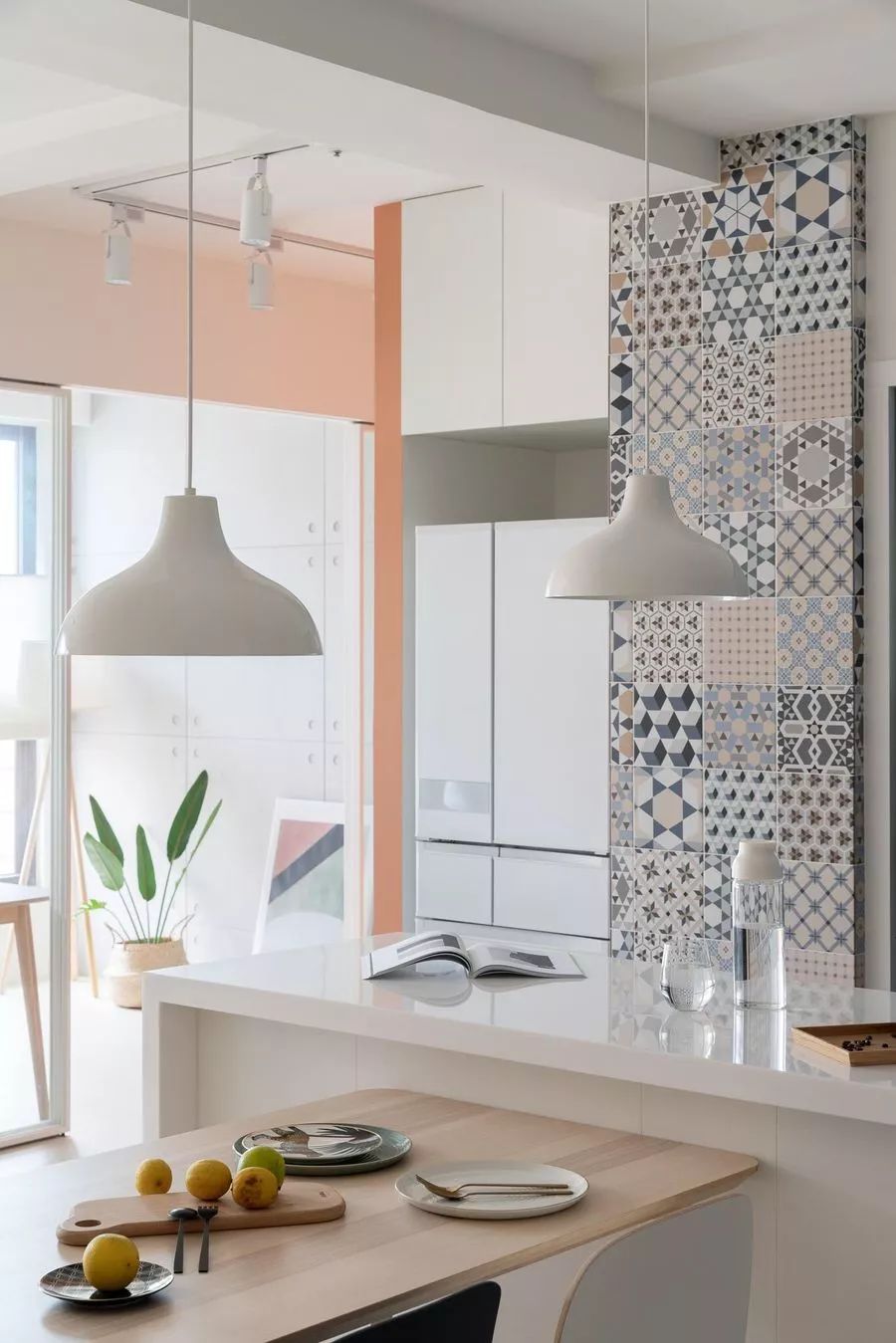 案例欣赏|89㎡北欧风三居，玻璃窗隔出明亮书房