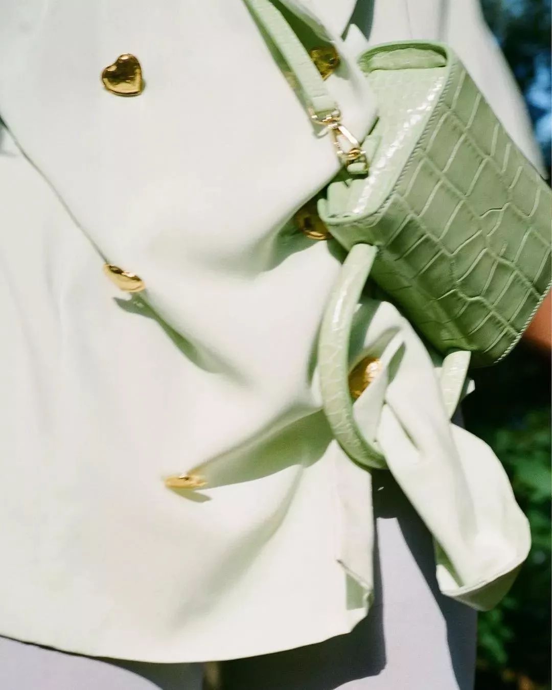 泫雅牛油果绿两件套,泫雅牛油果绿穿搭