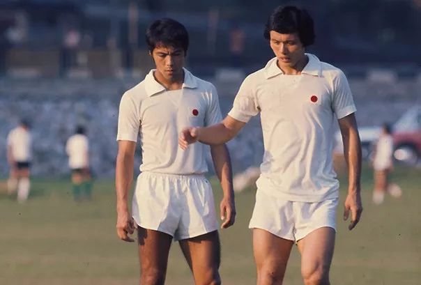 奥寺康彦：日本球员的旅欧浪潮，都始于他勇敢的冒险