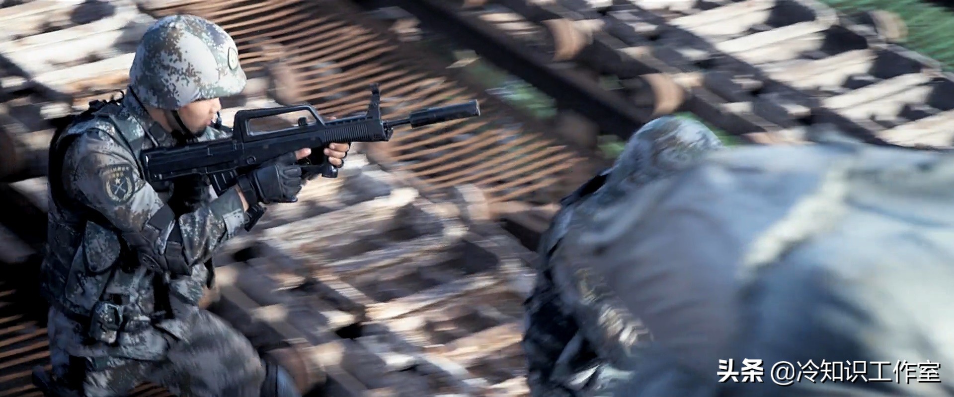 战狼二解说介绍枪械,战狼2枪械训练视频