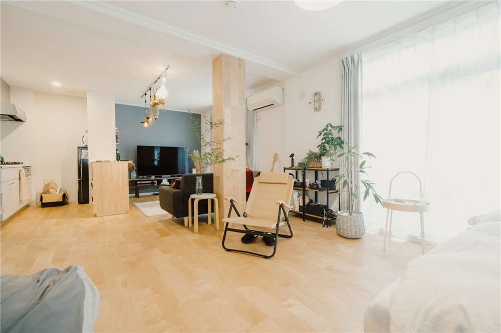 日本40平两室小户型旧房改造,日本小空间房间布置极简