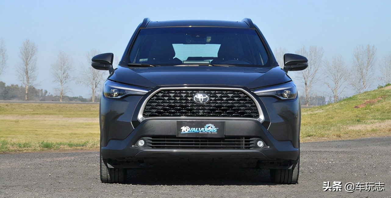 丰田卡罗拉cross实车定位高于c-hr,2020款丰田卡罗拉cross版展示