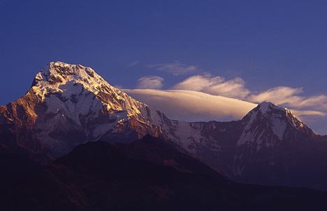 世界十大高峰第一名珠穆朗玛峰,世界第一高峰真得是珠穆朗玛峰吗