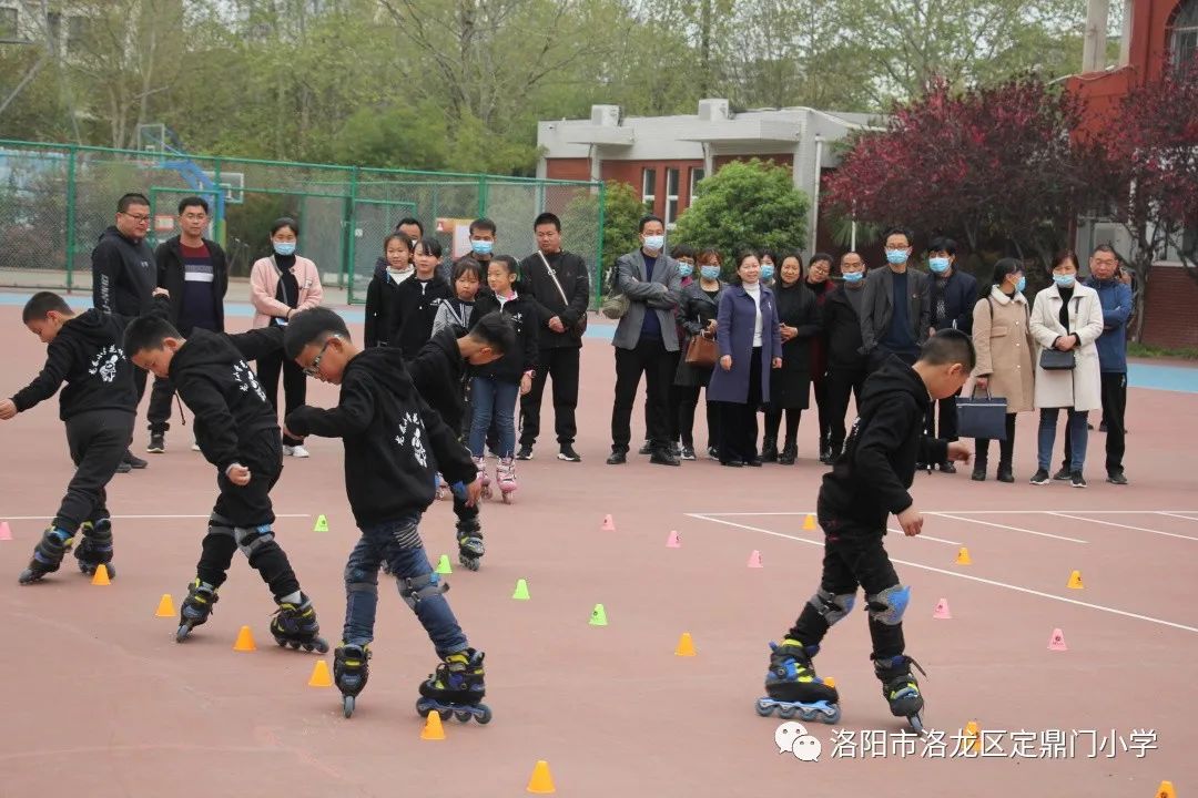 孟津会盟镇中心校教育同仁走进定鼎门小学